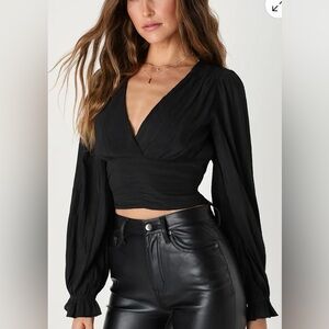 Lulus NWT Black Pleated Long Sleeve Crop Top Size S